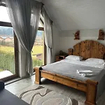 Lodge Vip House Mykulychyn