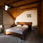 Деревянный коттедж Vip House