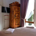 Vip House Mykulychyn