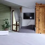 Деревянный коттедж Vip House Микуличин
