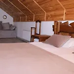 Vip House Деревянный коттедж *