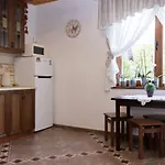 Vip House Деревянный коттедж Микуличин