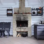 Lodge Vip House *