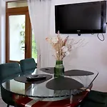 Lodge Vip House