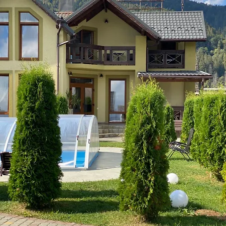 Vip House Mykulychyn