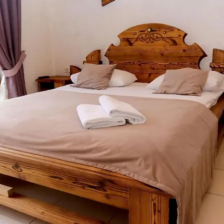 Lodge Vip House Mykulychyn