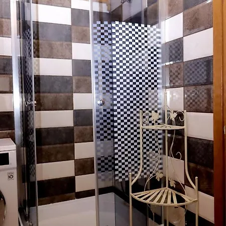 Vip House Mikulicsin