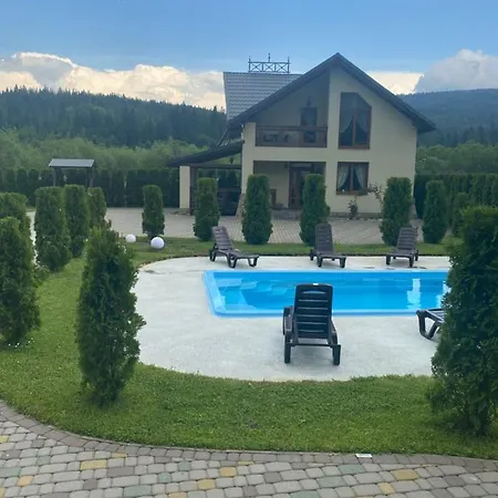 Lodge Vip House Mykulychyn