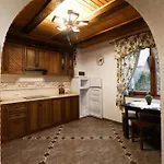 Vip House אכסניה *