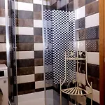 Vip House מיקוליצ'ין