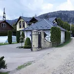אכסניה Vip House מיקוליצ'ין