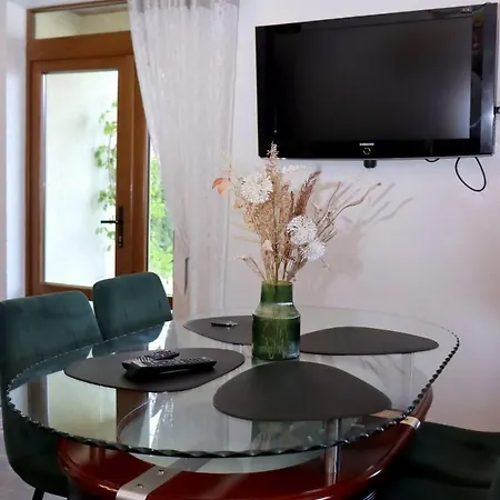 Lodge Vip House