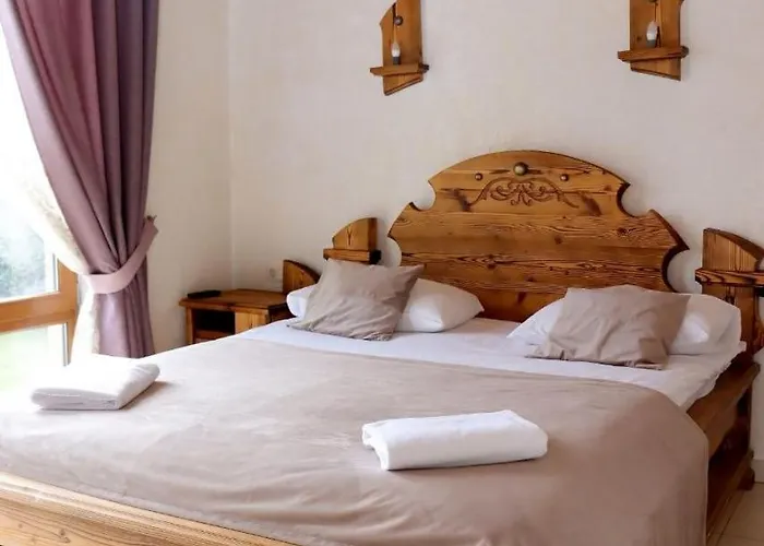 Vip House بيت خشبي *